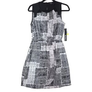NWT XOXO Sleeveless Black White Geometric Print Dress Faux Wrap M Lined